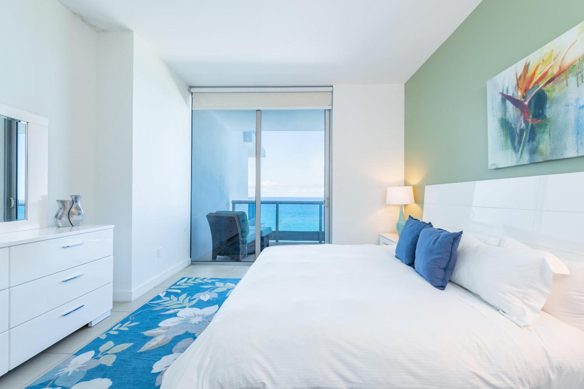 Bluebird Suites Monte Carlo ميامي بيتش الغرفة الصورة